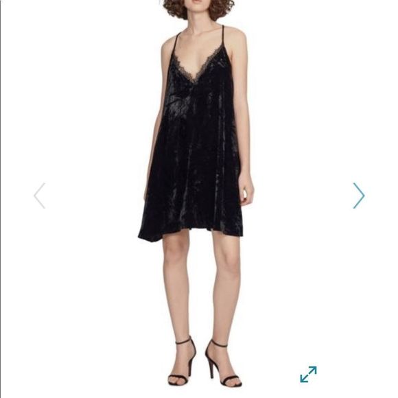 French Connection Dresses & Skirts - NWT French Connection Lorraine Velvet Dress